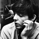 a-well-known-drag avatar