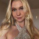 almostglitterylight avatar