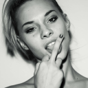 andbabesgivingthemiddlefinger avatar