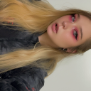 anie-lynn-holdontillmay avatar