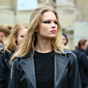 anna-ewers avatar