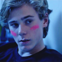 ashtonisdrowning avatar