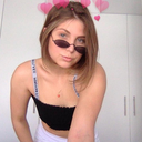 bloodyandredroses avatar