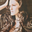 carrie-manolakos avatar