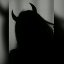 csakhagyjmeghalni avatar