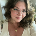 ellie-enchanted avatar