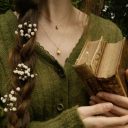 emeraldslibrary avatar