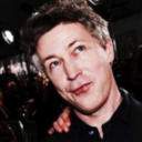 fromnaveltocollarbone avatar