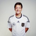 fuckyeahmesut-blog avatar