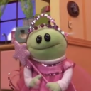 girl-who-you-dont-know avatar