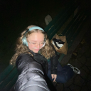 girlwiththeheadphones avatar