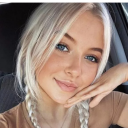 handandherthighs avatar