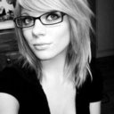 hot-girls-with-glasses-blog avatar