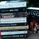 iamreadingstephenkingsbook avatar