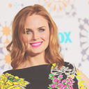 isemilydeschanel-blog avatar