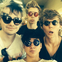 itsallaboutthefamous avatar