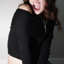 kissing-by-the-sea avatar