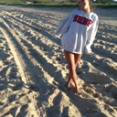 kneedeep-in-paradise avatar