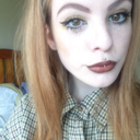 ladyofshalottt avatar