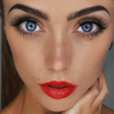 laragazzadagliocchiblumare avatar