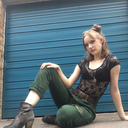 lesbian-living avatar