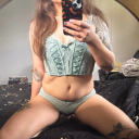 littleone-wallflower avatar