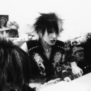 nervous-but-glamorous avatar