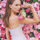 nychollygolightly avatar