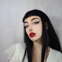 pale-skin-and-roses avatar