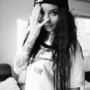 please-no-more-love avatar