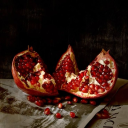 pomegranatesandrosedaggers avatar