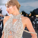 redlippedandfearless avatar