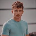 rose-tinted-juls avatar