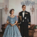 royally-obsessed avatar