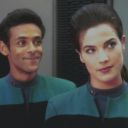 sarnakhwritesthings avatar