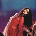 selena-own-the-night-blog avatar