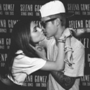 selenaandjustinsittingonatree avatar