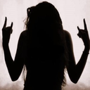 she-loves-to-rock avatar