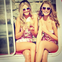 shedresstodestress-blog avatar