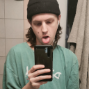 sk8ing-n-destroying avatar