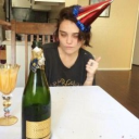 sparkly--whore avatar