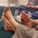 straightmalefeet avatar