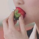 strawberriesandsapphics avatar