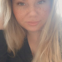 sunshine-and-strawberries12 avatar