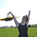 the-cheerful-one-in-the-sweater avatar