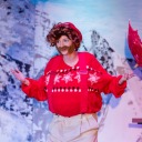 the-girl-with-the-glass avatar