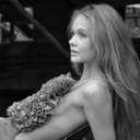 thoughtsshouldbeflying avatar