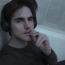 toomanyrustinmytwenties avatar