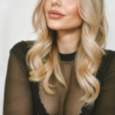 velvetandvinyl avatar