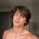 walkingatombomb avatar